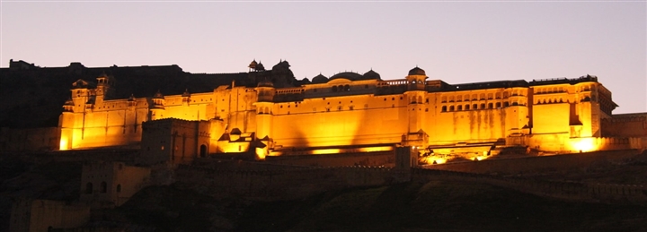 Jaipur Night Tour Of Old Streets & Monuments